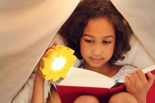 Little girl reading. Foto: Franziska Russo